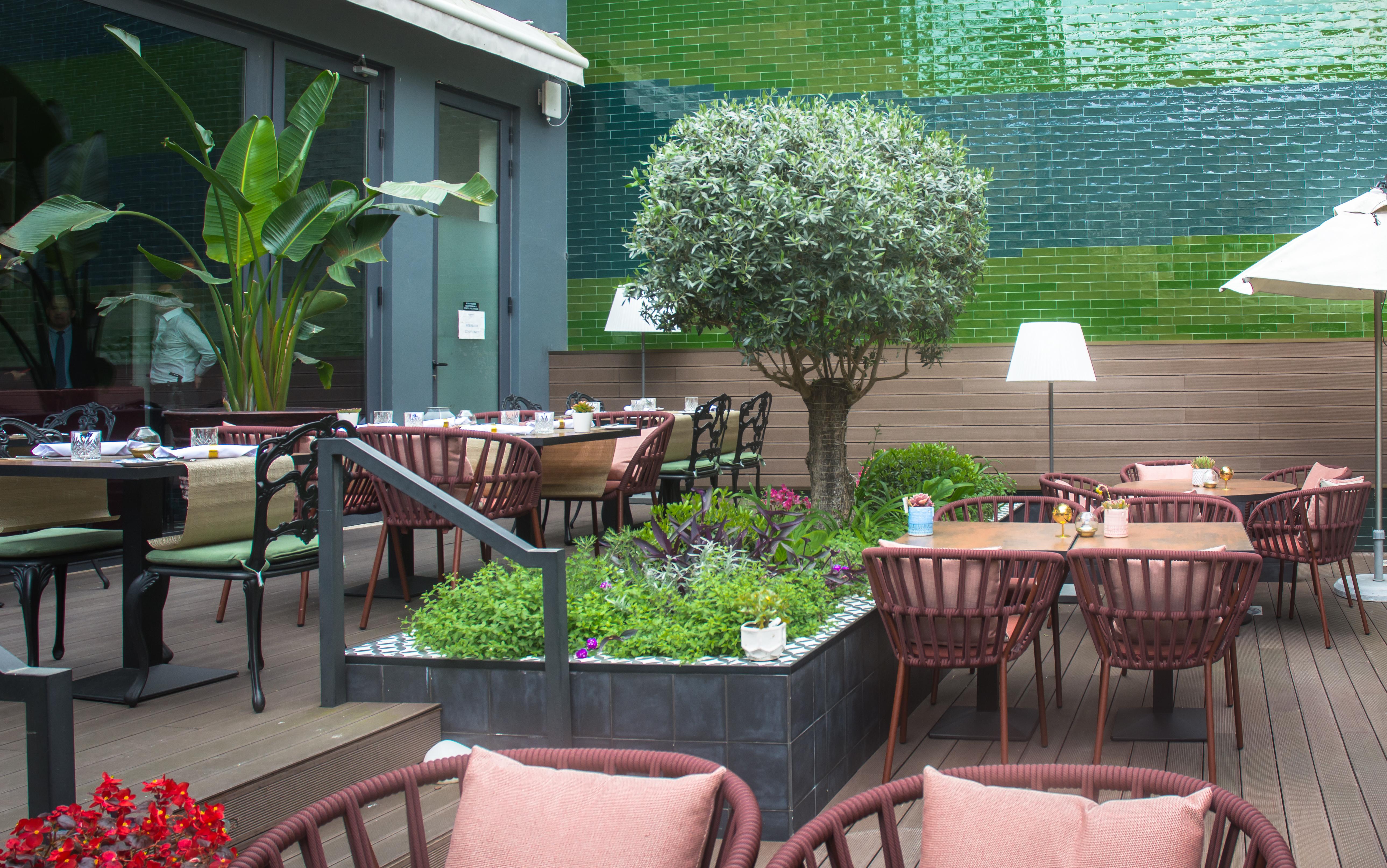 Fontecruz Lisboa Hotel Exterior foto The terrace at the restaurant