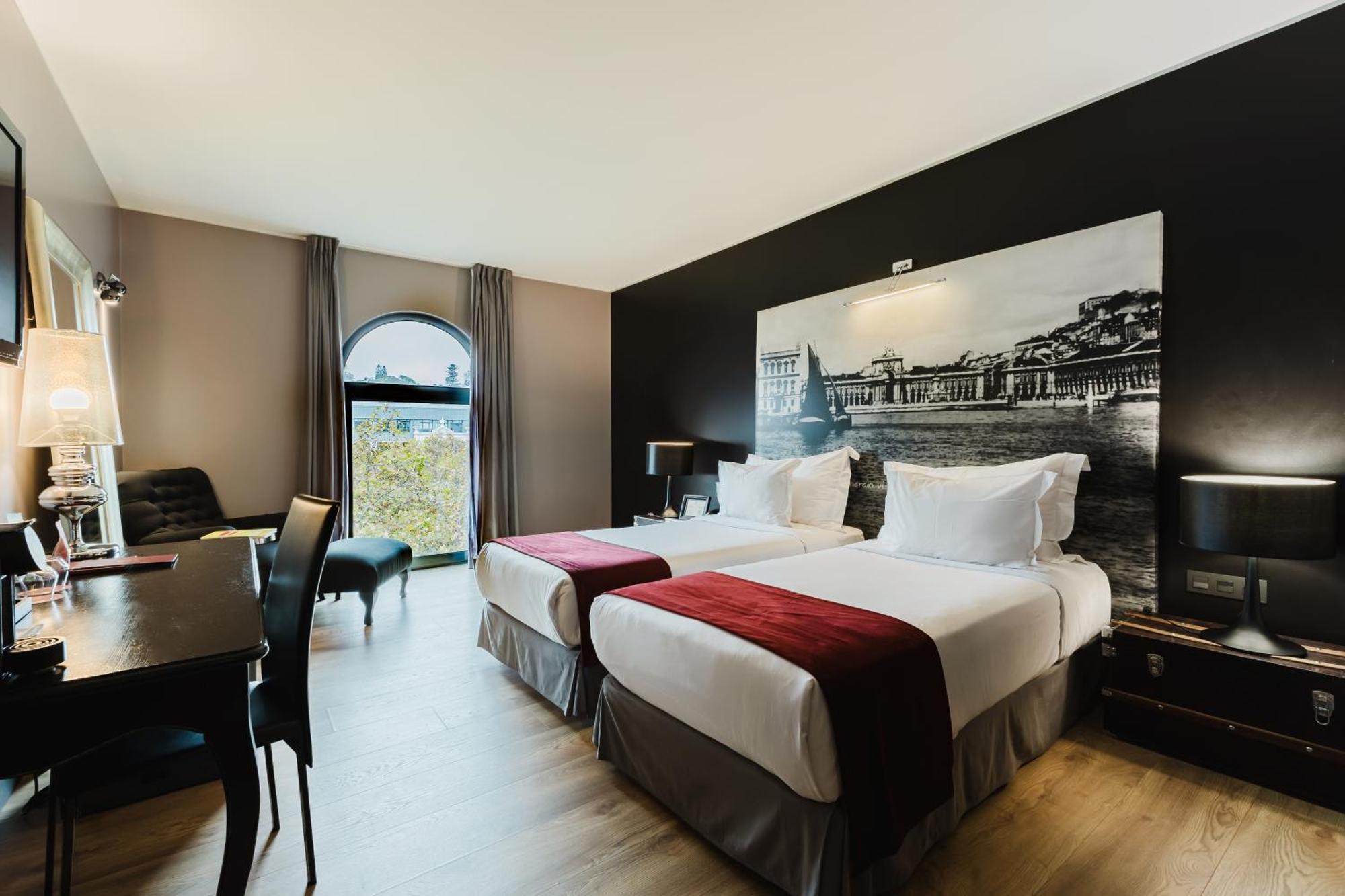 Fontecruz Lisboa Hotel Exterior foto Room at Hotel AC Palacio de Duero